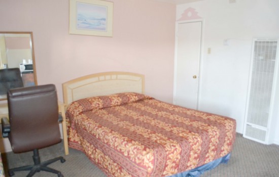 Casa Linda Motel Queen Bedroom